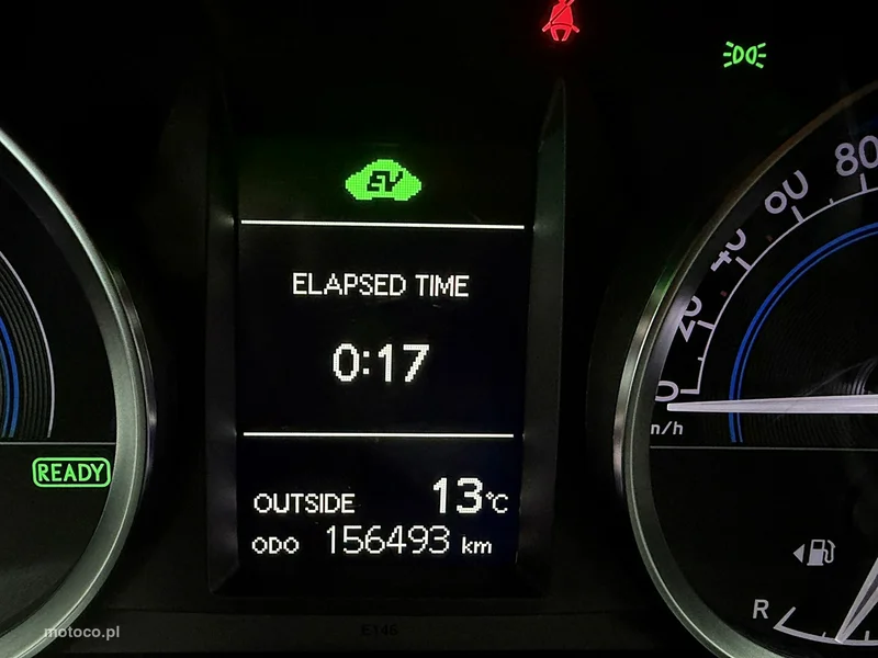 Toyota Auris E180 23