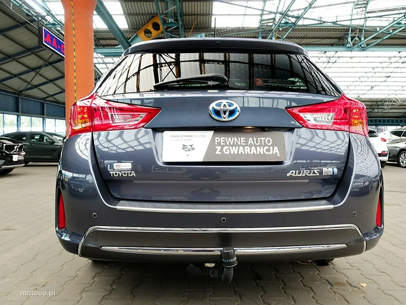 Toyota Auris E180 4