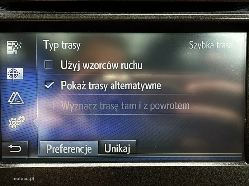 Toyota Auris E180 38