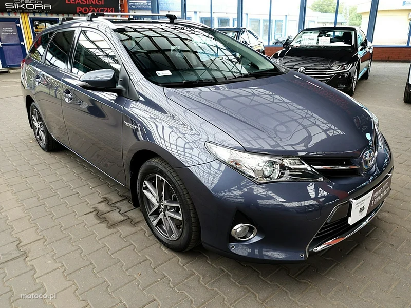 Toyota Auris E180 7