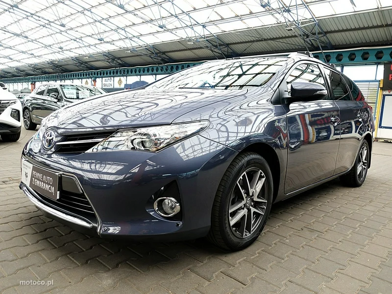 Toyota Auris E180 8