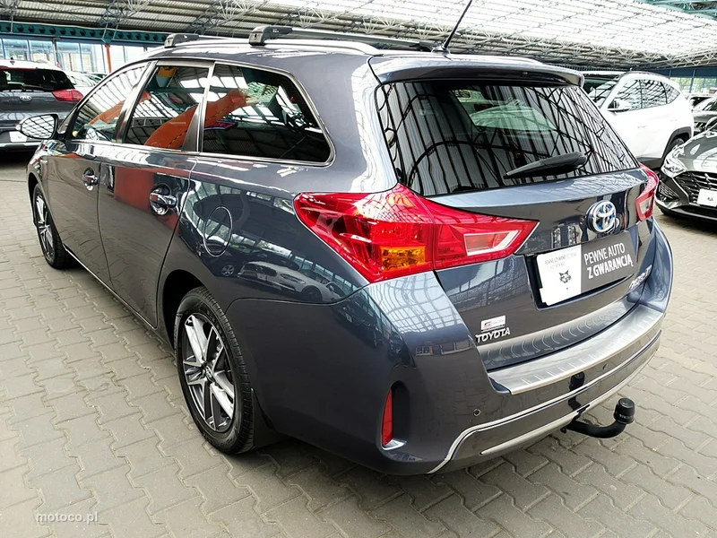 Toyota Auris E180 72