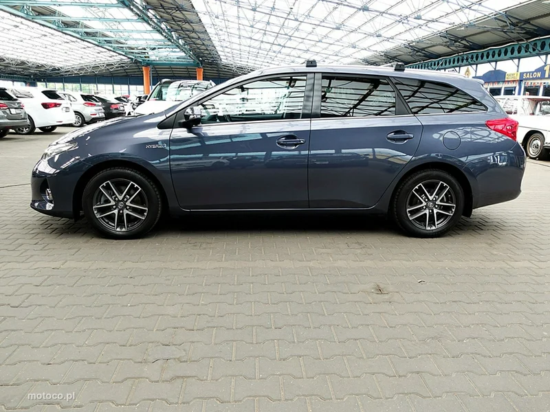 Toyota Auris E180 76