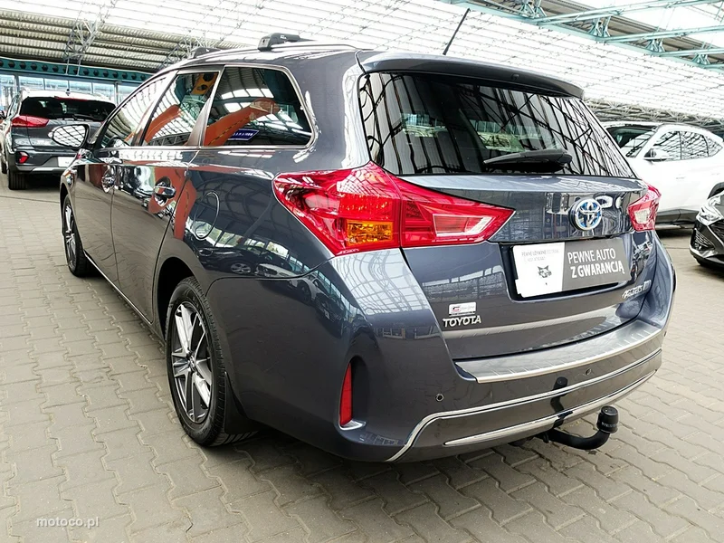 Toyota Auris E180 77