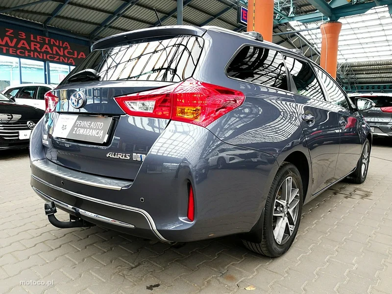 Toyota Auris E180 10