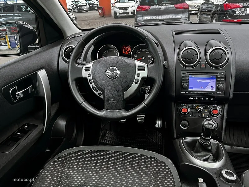 Nissan Qashqai 15