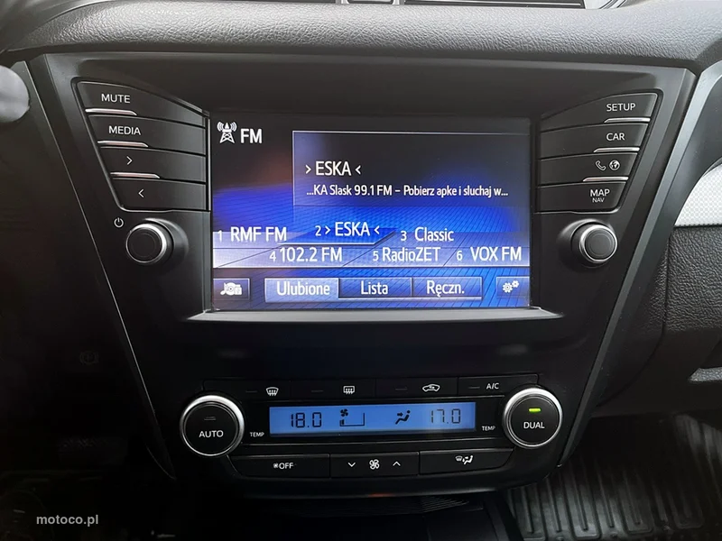 Toyota Avensis T27 23