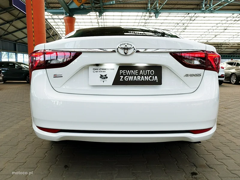 Toyota Avensis T27 4