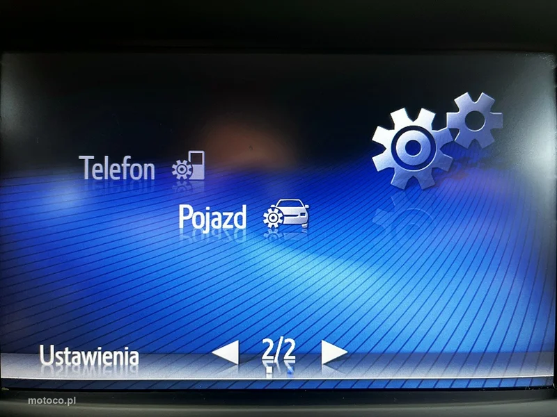 Toyota Avensis T27 43