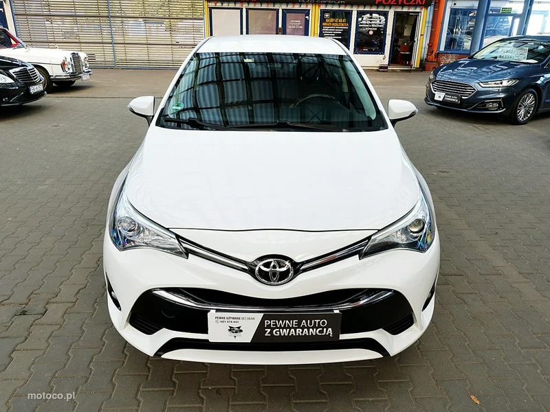 Toyota Avensis T27 66