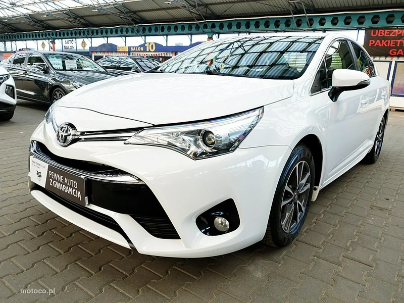 Toyota Avensis T27 8