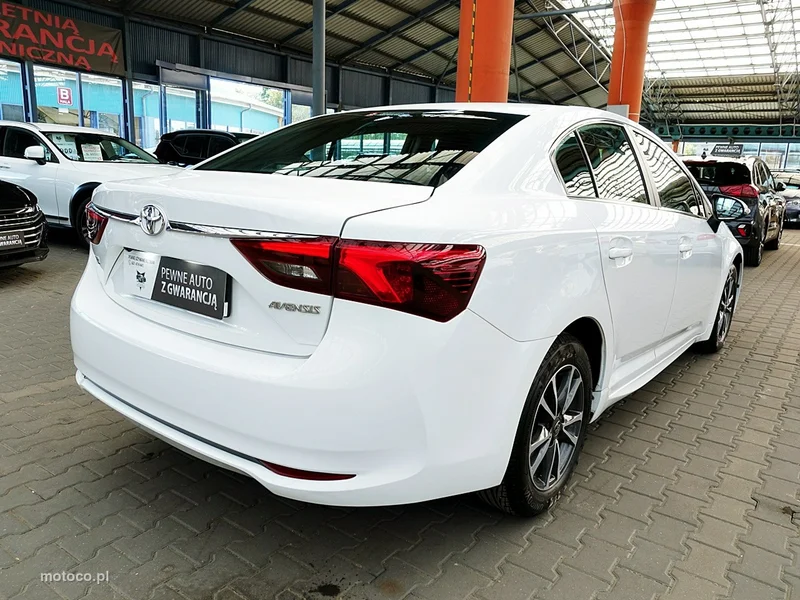 Toyota Avensis T27 79