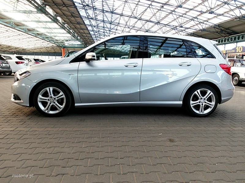Mercedes-Benz Klasa B W246 B 180 6