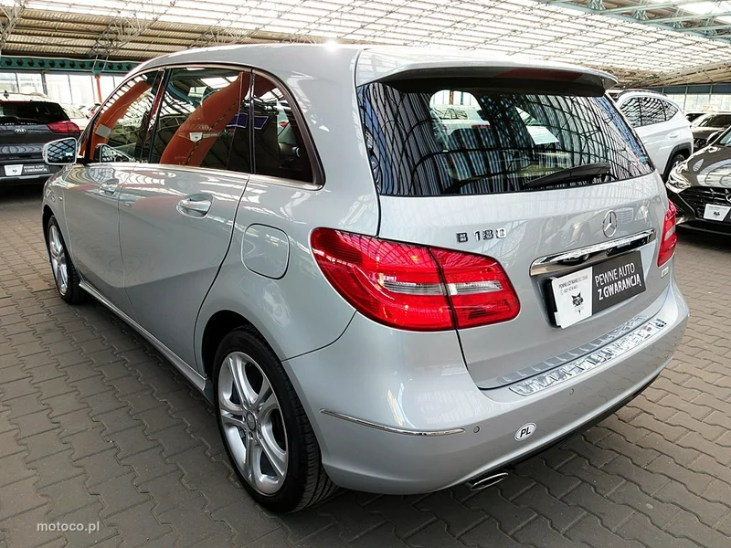 Mercedes-Benz Klasa B W246 B 180 54