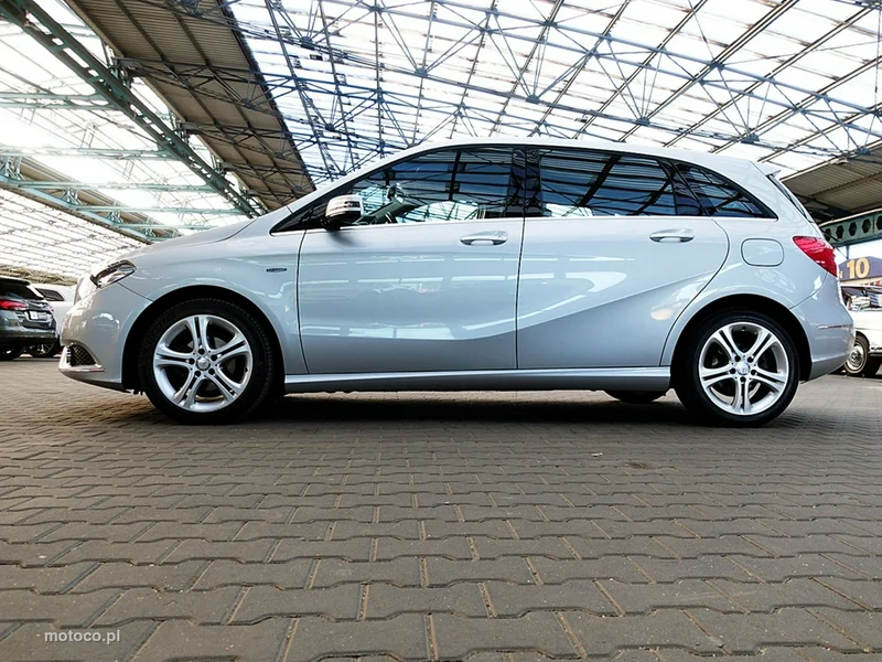 Mercedes-Benz Klasa B W246 B 180 59