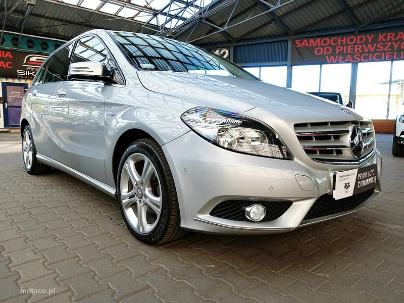 Mercedes-Benz Klasa B W246 B 180 7