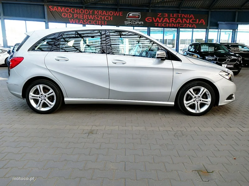 Mercedes-Benz Klasa B W246 B 180 72