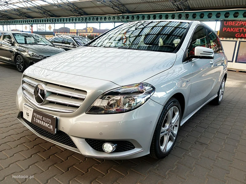 Mercedes-Benz Klasa B W246 B 180 76