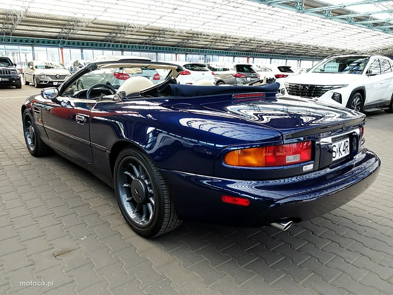 Aston Martin DB7 17