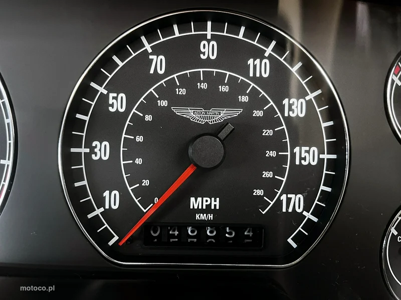 Aston Martin DB7 28