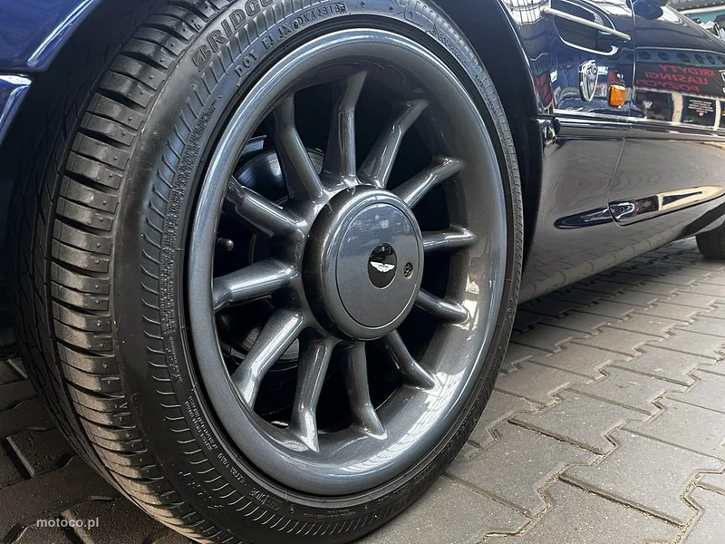 Aston Martin DB7 31