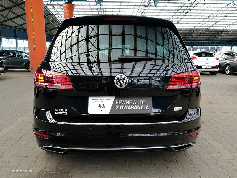 Volkswagen Golf Sportsvan VII 73