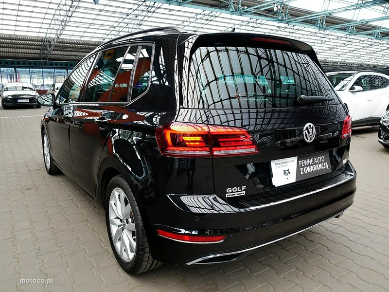 Volkswagen Golf Sportsvan VII 75
