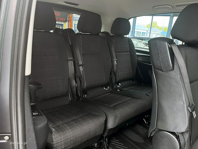Mercedes-Benz Vito 13
