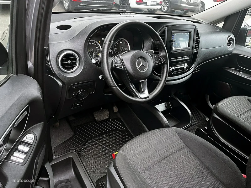 Mercedes-Benz Vito 17