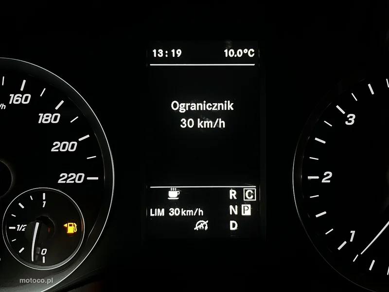 Mercedes-Benz Vito 52