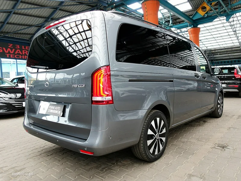 Mercedes-Benz Vito 10
