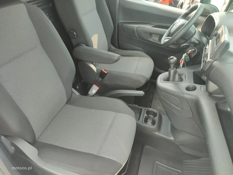 Toyota Proace City 14
