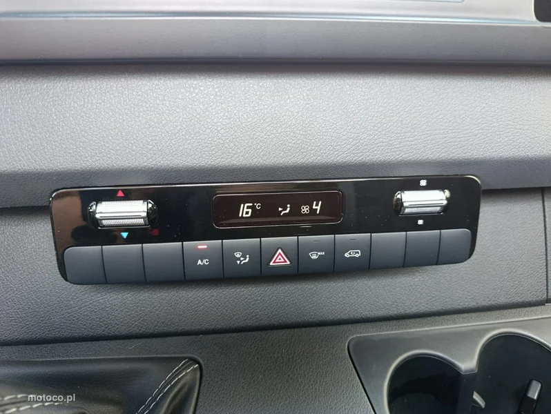 Mercedes-Benz Sprinter 17
