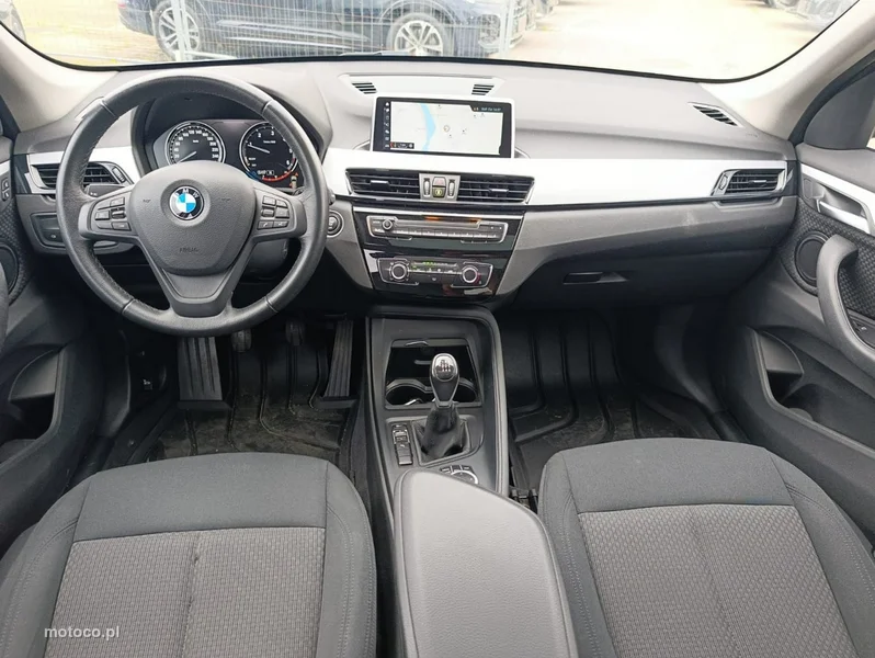 BMW X1 F48 17