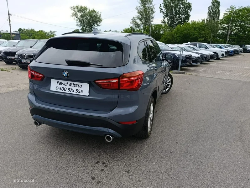 BMW X1 F48 31