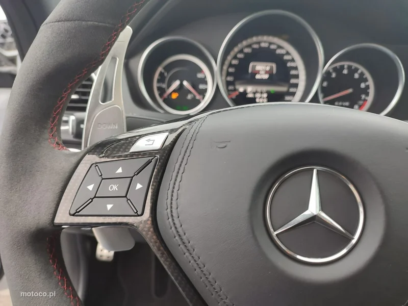 Mercedes-Benz Klasa C W204 C 63 AMG 11