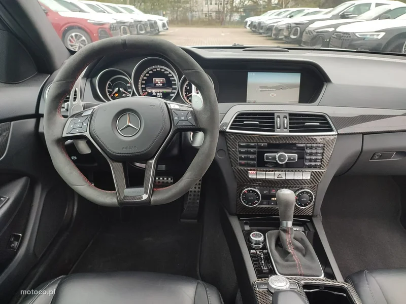 Mercedes-Benz Klasa C W204 C 63 AMG 12