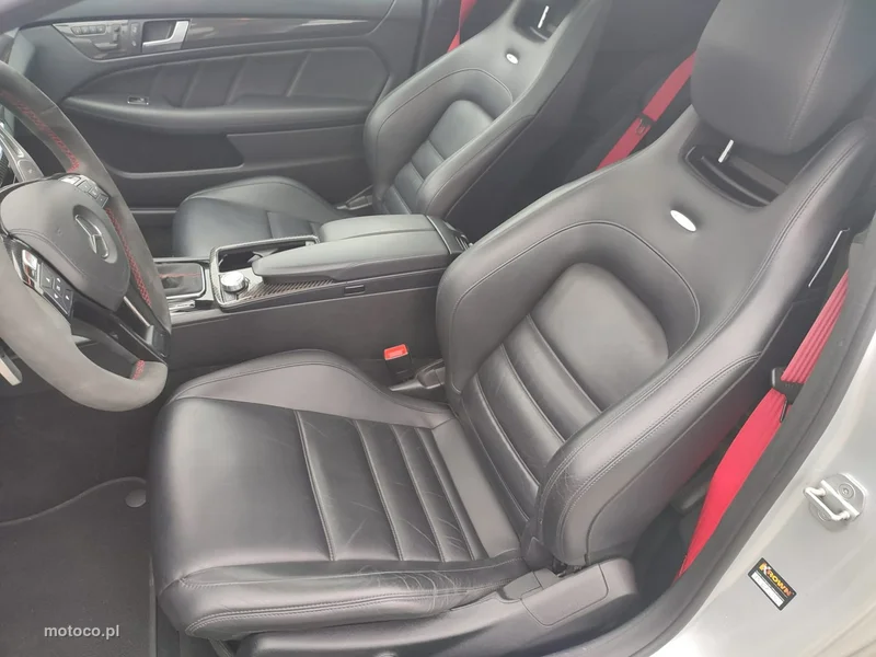 Mercedes-Benz Klasa C W204 C 63 AMG 4