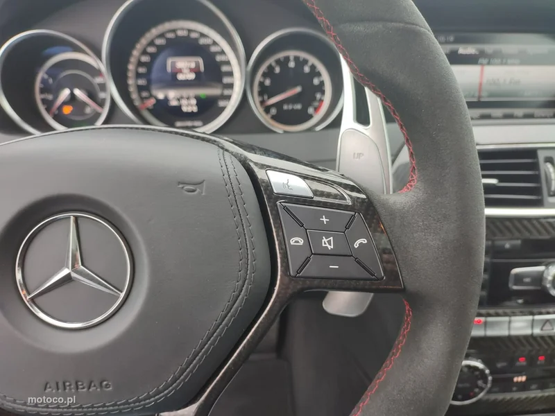 Mercedes-Benz Klasa C W204 C 63 AMG 9