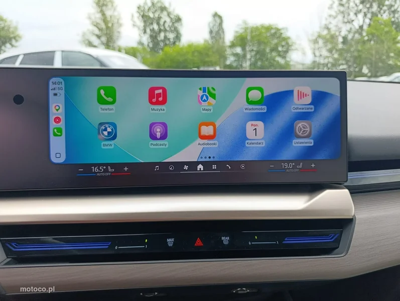 BMW Seria 5 G60 520 11