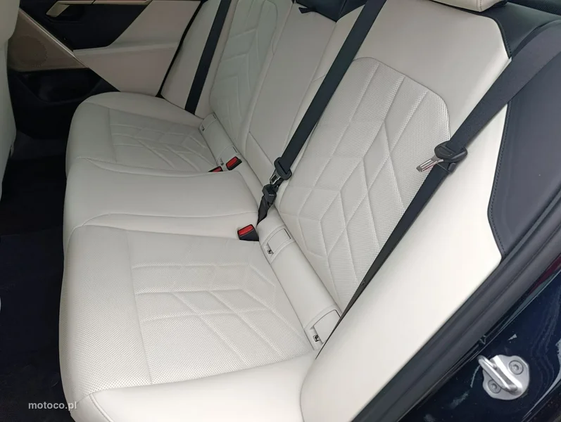 BMW Seria 5 G60 520 18