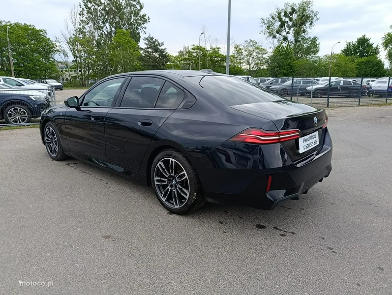 BMW Seria 5 G60 520 26