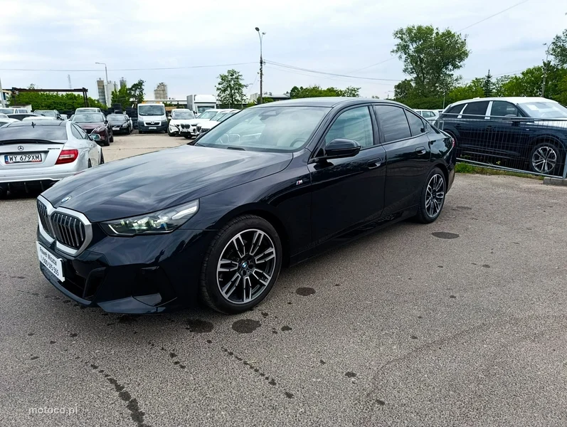 BMW Seria 5 G60 520 28