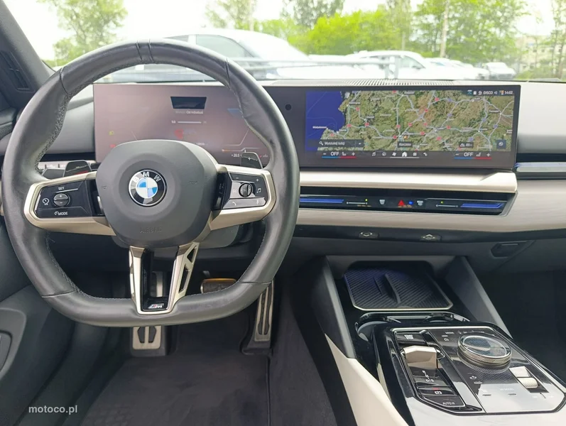 BMW Seria 5 G60 520 36