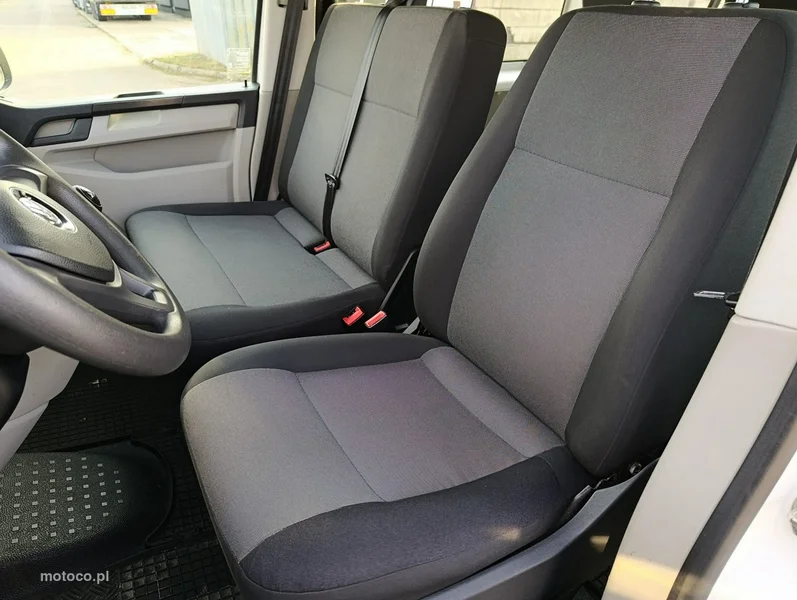 Volkswagen Transporter 24