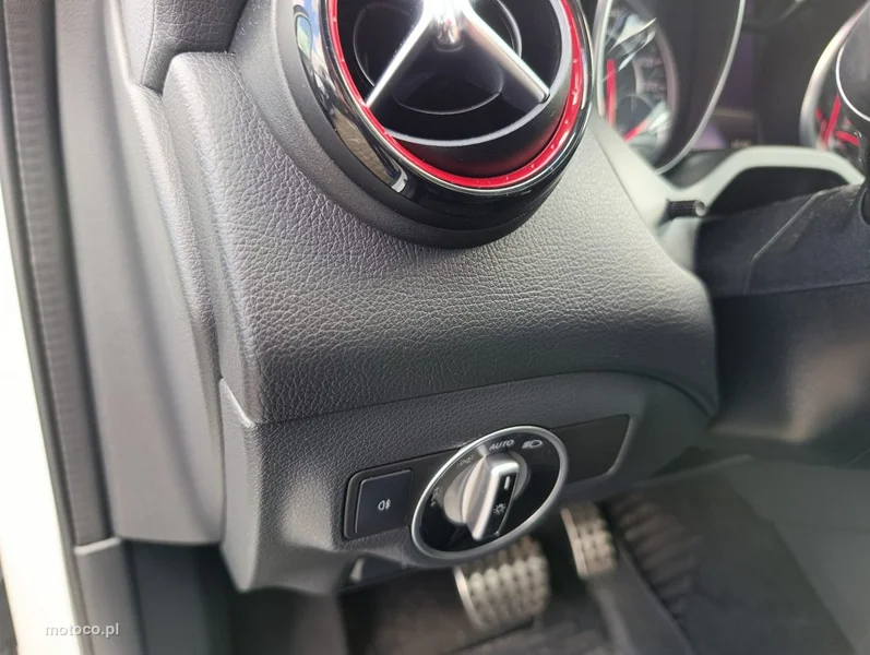 Mercedes-Benz GLA X156 GLA 45 AMG 40
