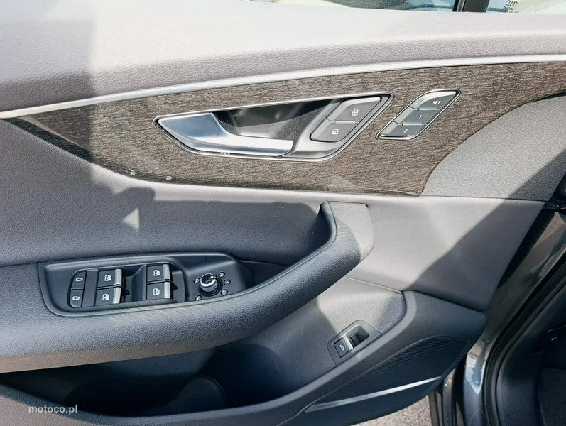 Audi Q7 4M 16