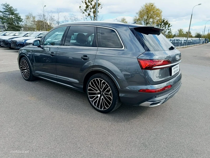 Audi Q7 4M 17