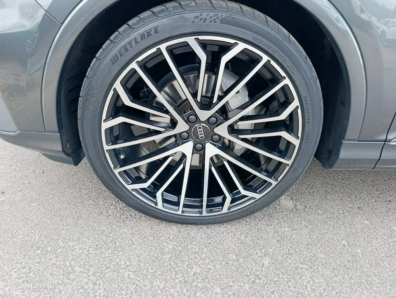 Audi Q7 4M 5
