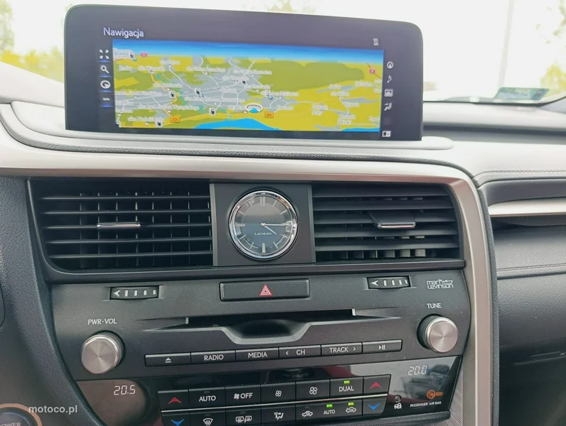 Lexus RX 18